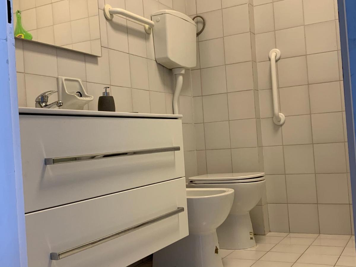 Апартаменты Al Mare Apartament Фано Экстерьер фото