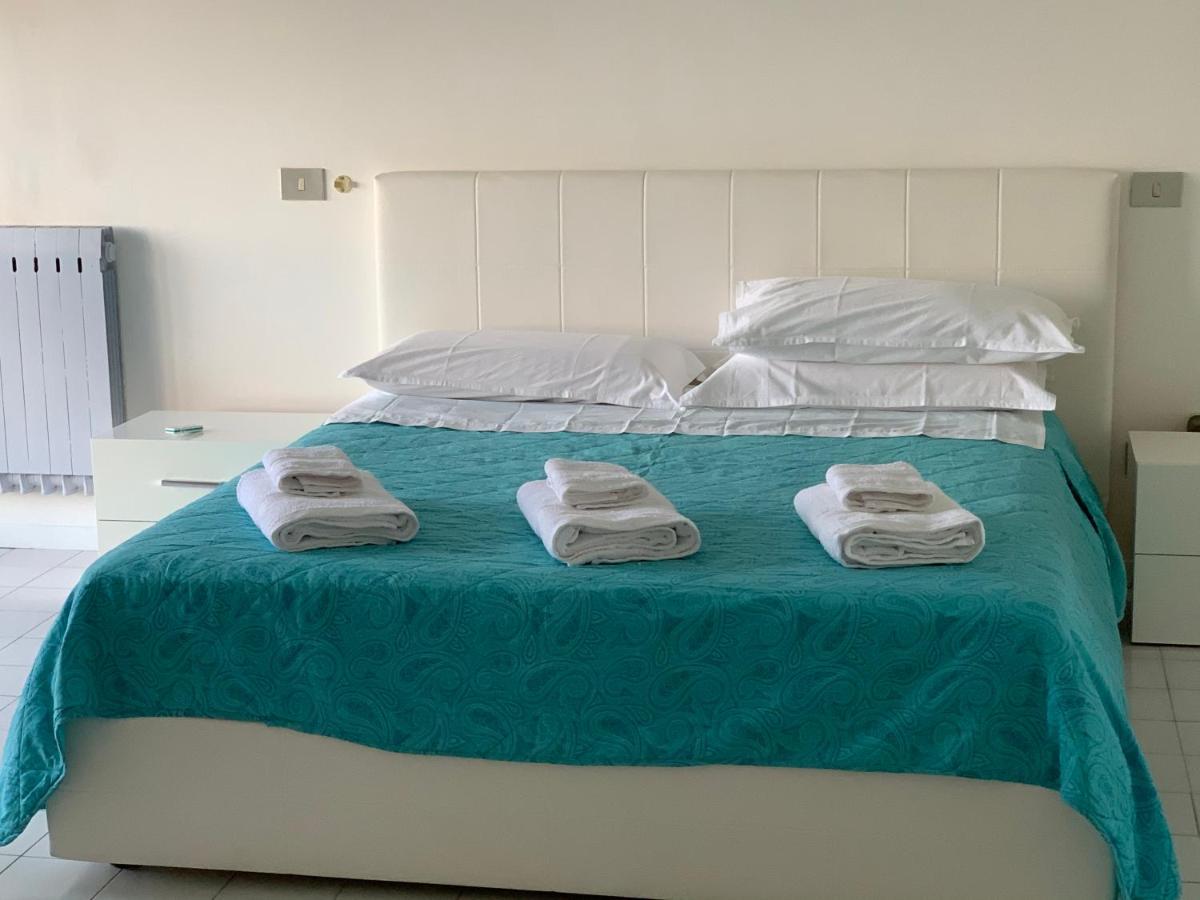 Апартаменты Al Mare Apartament Фано Экстерьер фото
